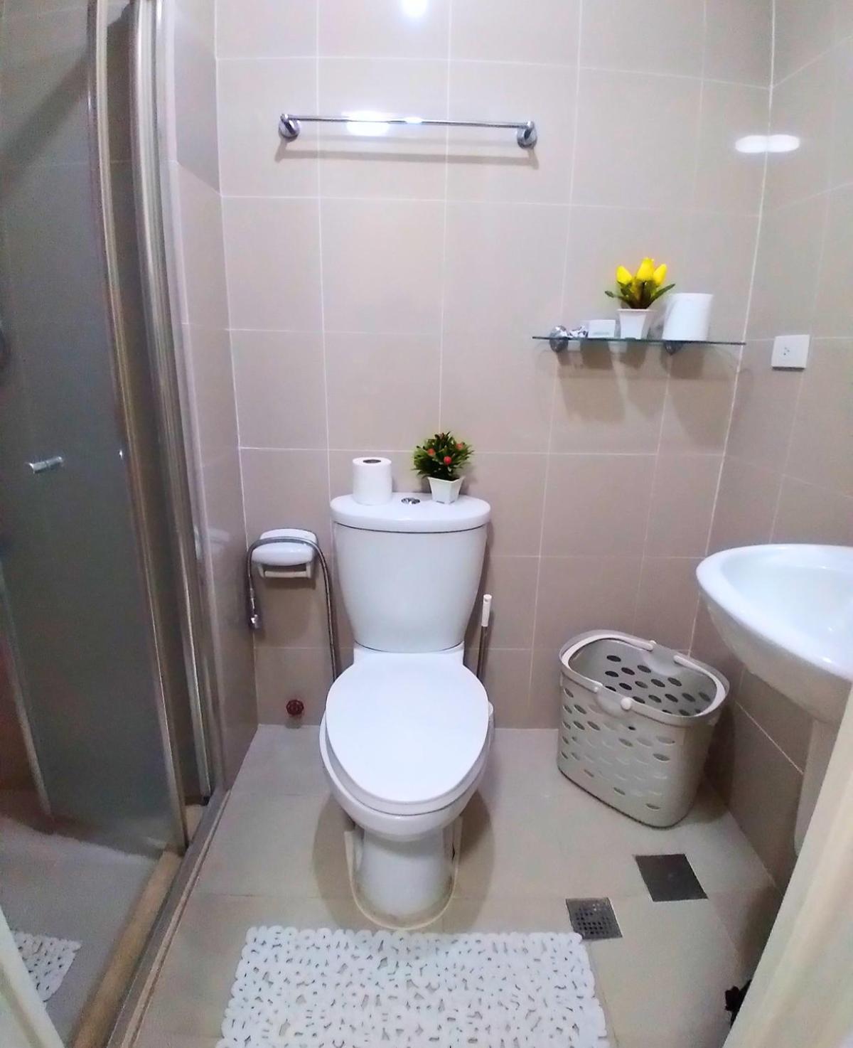 Grass Residences Tower 5 Sm North Qc Manila Bilik gambar